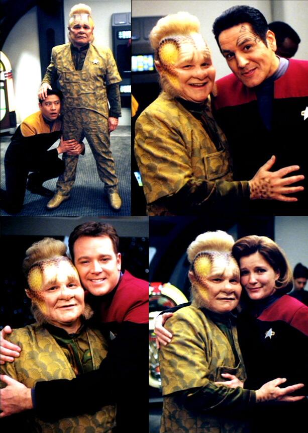 Neelix with Harry, Chakotay, Tom and Kathryn at Prixin