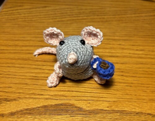 mouse-with-coffee-cup.jpeg