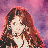 sakura from LE SSERAFIM